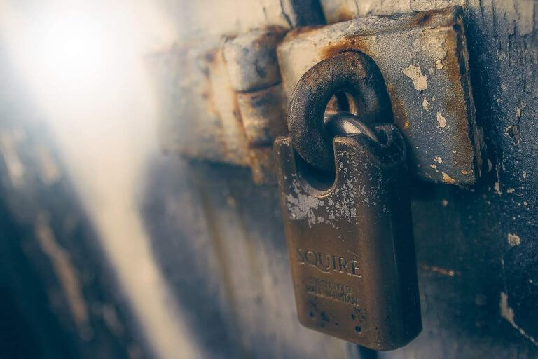 How to Protect Your Identity – Expert Tips for Widows