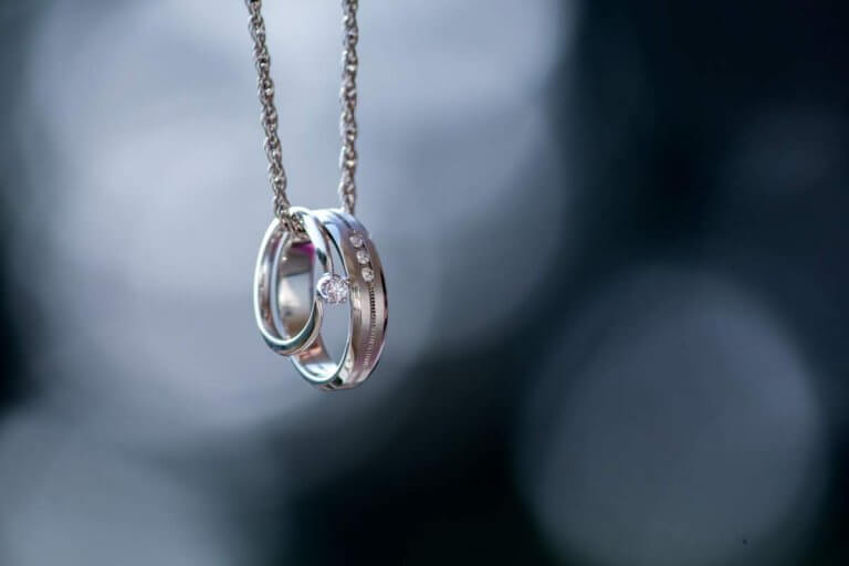 Unique Memorial Ideas to Honor Your Dead Husband